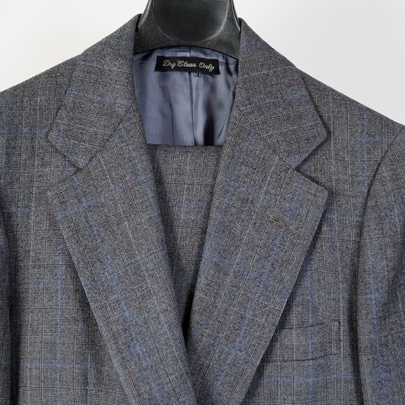 Paul Stuart Two Button Wool Suit, Grey Windowpane Check, Size 37R - Picture 2 of 14